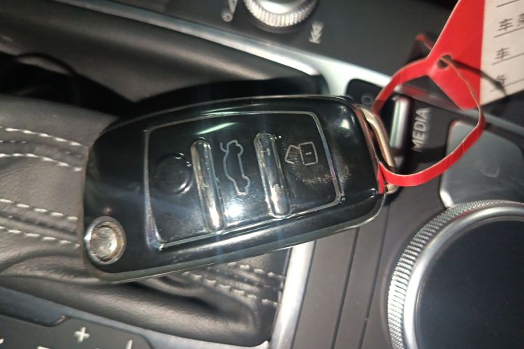 奥迪S3 2017款 改款 S3 2.0T Limousine中控内饰7001