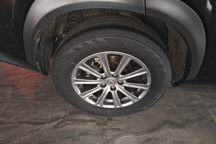 雷克萨斯NX 2015款 200 前驱 锋行版车身外观6008