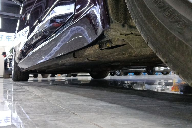 捷豹XFL 2018款 XFL 2.0T 250PS 豪华版局部细节9002