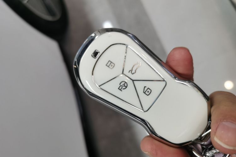 小鹏P7 2023款 P7i 702 Pro中控内饰11