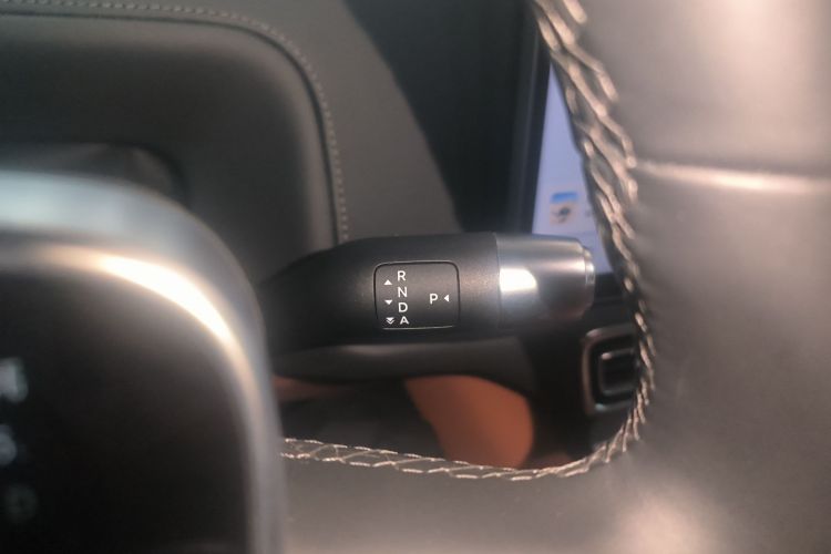 理想汽车 理想L7 2023款 Air中控内饰18