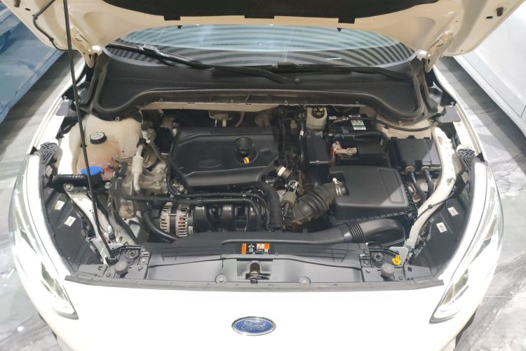 福特 福克斯 2019款 三厢 1.5L 手动锋跃型 国V局部细节24