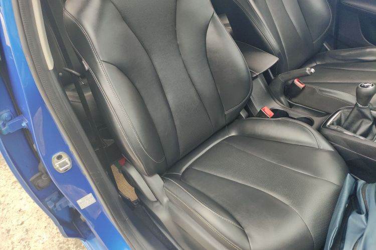 荣威i5 2020款 1.5L 手动4G互联领豪旗舰版局部细节41