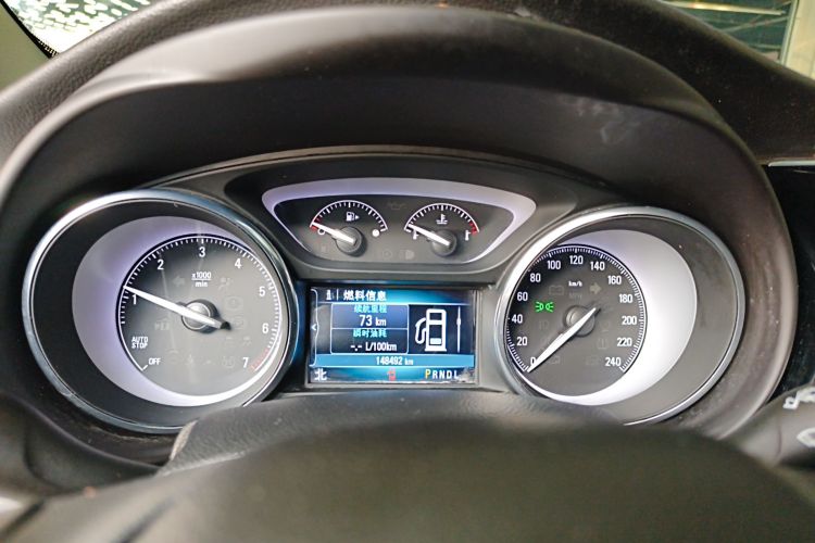 别克 昂科威 2020款 20T 两驱精英型局部细节14