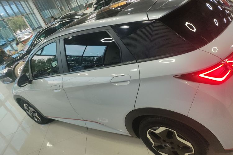 比亚迪 海豚 2021款 405km 时尚版车身外观4