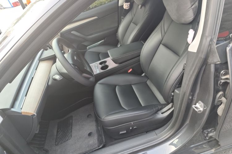 特斯拉 Model 3 2022款 后轮驱动版局部细节19