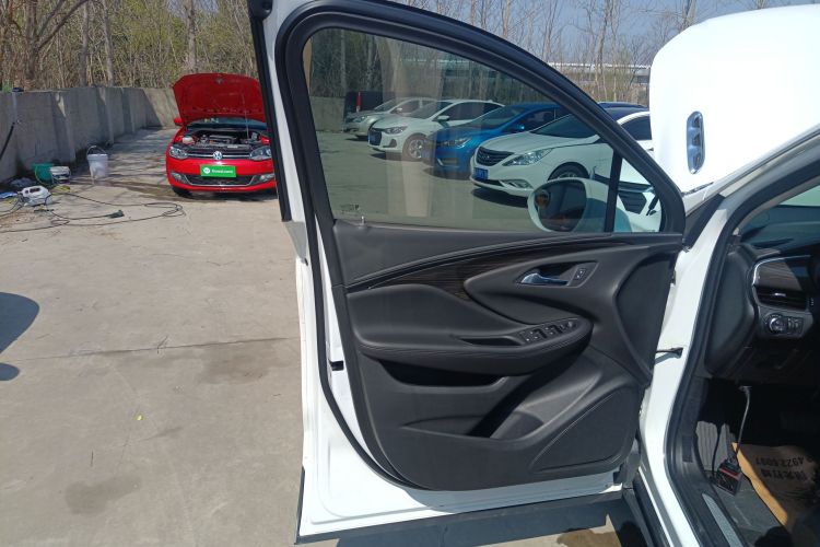 别克 昂科威 2018款 20T 两驱精英型中控内饰47