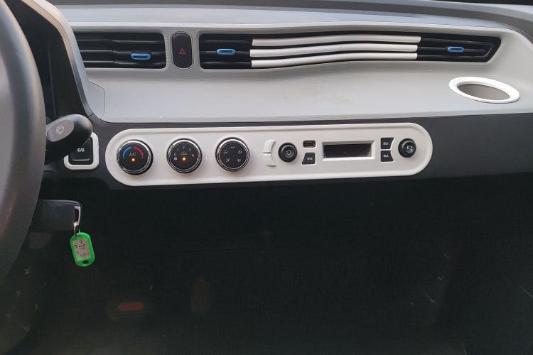 五菱汽车 宏光MINIEV 2020款 自在款 磷酸铁锂局部细节16