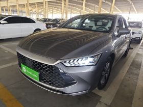 比亚迪 秦PLUS 2024款 荣耀版 DM-i 55KM领先型