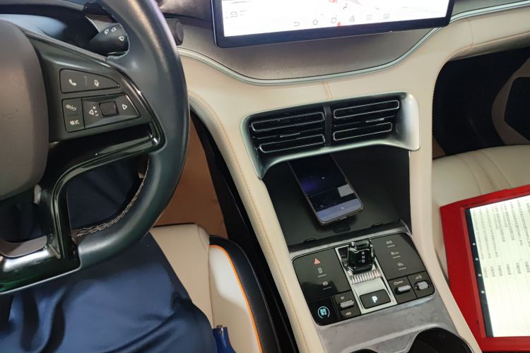 比亚迪 宋PLUS新能源 2023款 冠军版 DM-i 110KM 旗舰型中控内饰18