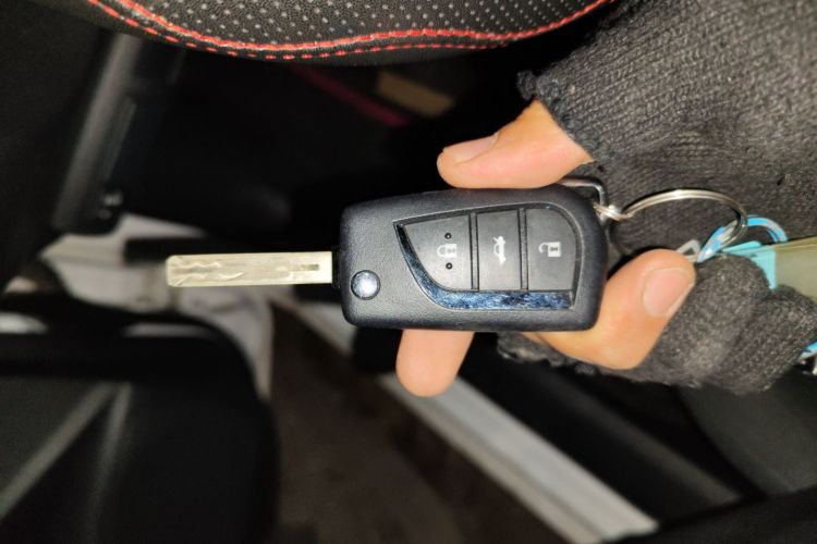 丰田 雷凌 2023款 TNGA 1.5L CVT进取版中控内饰11