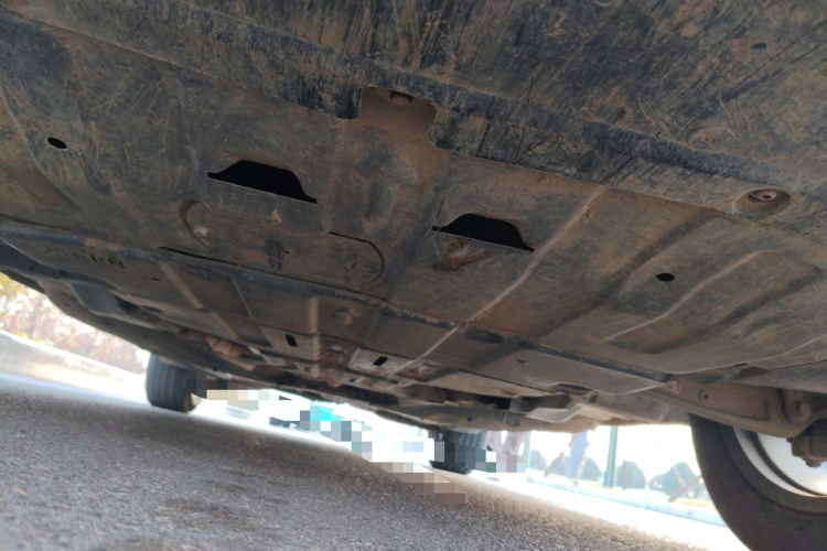 奥迪Q5L 2020款 40 TFSI 荣享时尚型局部细节9008