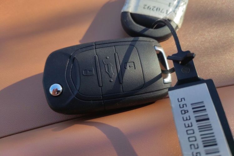 五菱汽车 宏光MINIEV 2024款 第三代 215km 青春版中控内饰11