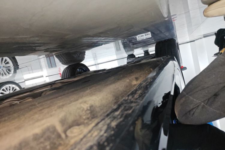 宝马5系 2023款 530Li 领先型 M运动套装局部细节9001