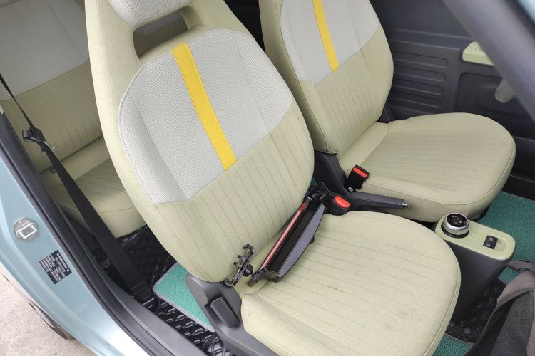 吉利银河 2023款 熊猫mini 200km 耐力熊局部细节41