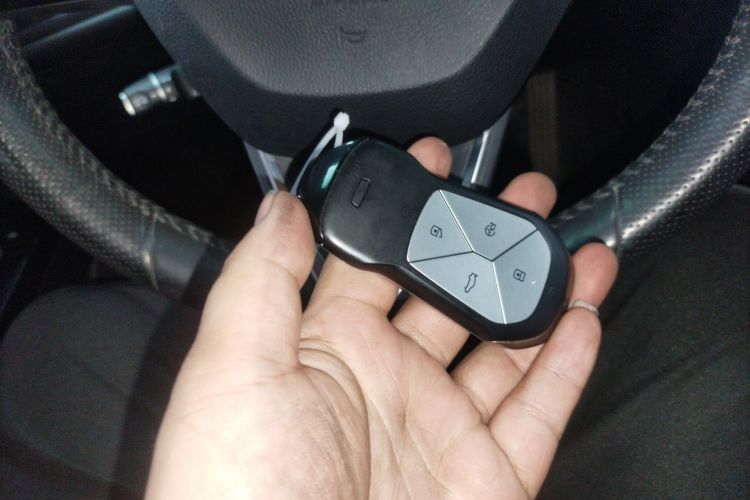 小鹏G3 2022款 G3i 460N中控内饰7001