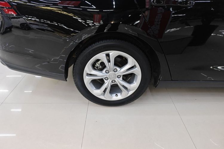 本田 雅阁 2023款 260TURBO 智享版车身外观6008