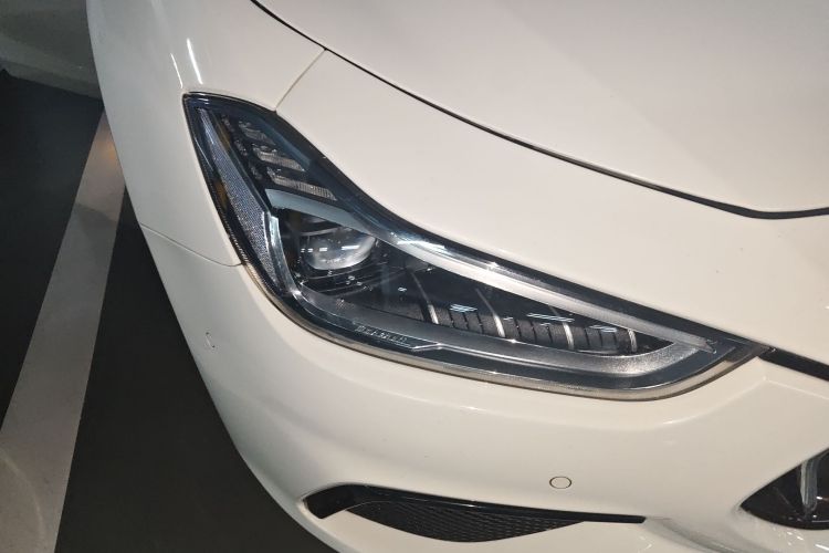 玛莎拉蒂 Ghibli 2018款 3.0T 运动版车身外观8