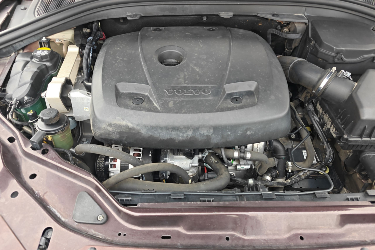 沃尔沃XC60 2017款 T5 智行升级版机舱底盘24