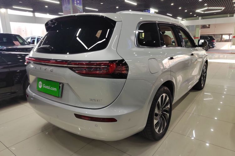 鸿蒙智行 问界M7 2024款 1.5T 后驱Plus版 5座车身外观7