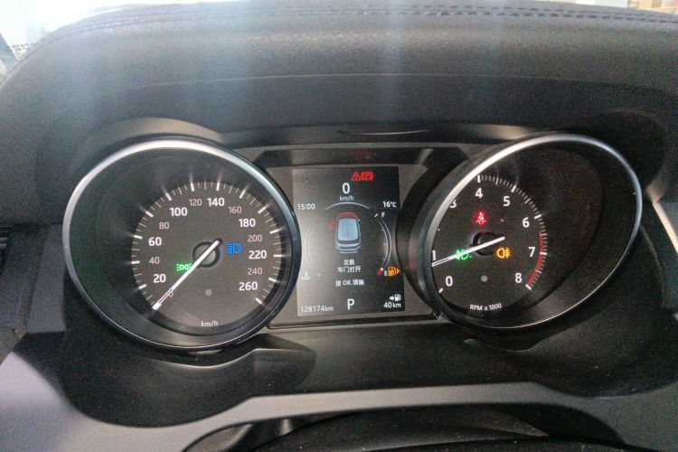 路虎 揽胜极光 2018款 240PS SE 智耀版局部细节14