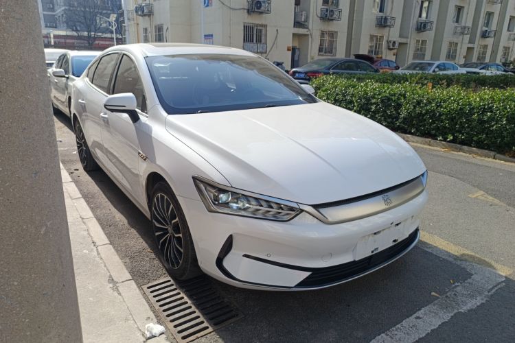 比亚迪 秦PLUS 2021款 EV 600KM 旗舰型车身外观3