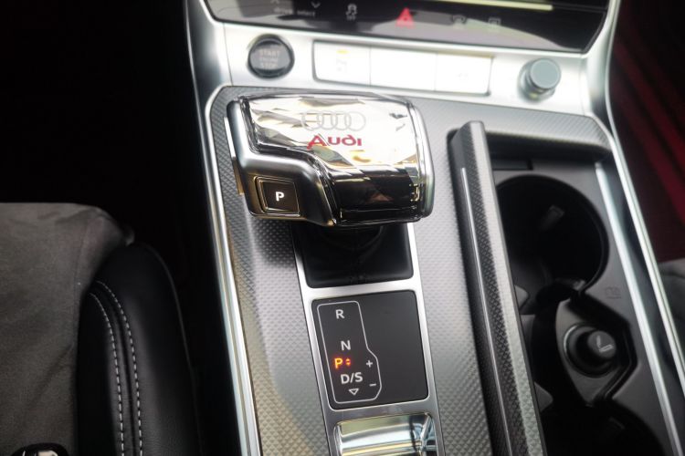 奥迪A6L 2023款 45 TFSI 臻选动感型中控内饰18