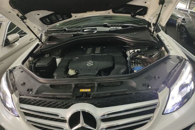 奔驰GLE 2017款 GLE 400 4MATIC机舱底盘24