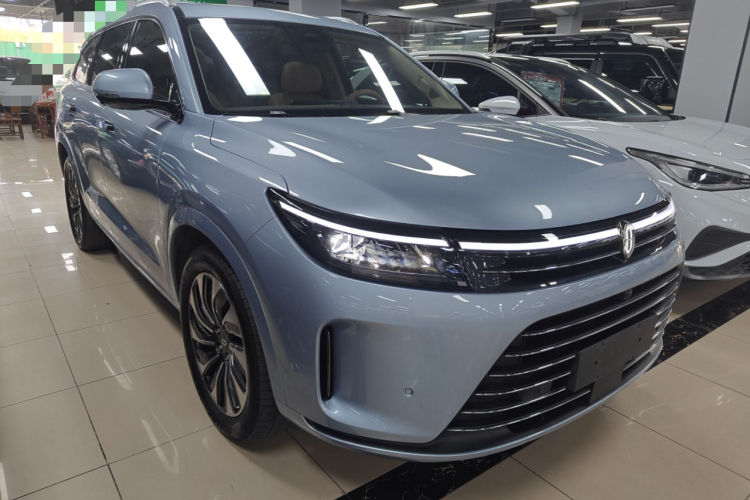 鸿蒙智行 问界M7 2024款 1.5T 后驱Plus版 5座车身外观3