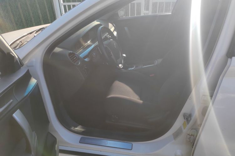 名爵 MG6 2014款 掀背 1.8L 自动驾值版中控内饰19