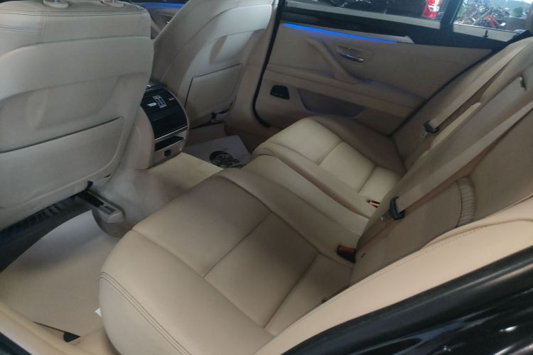 宝马5系 2014款 525Li 豪华设计套装中控内饰7004