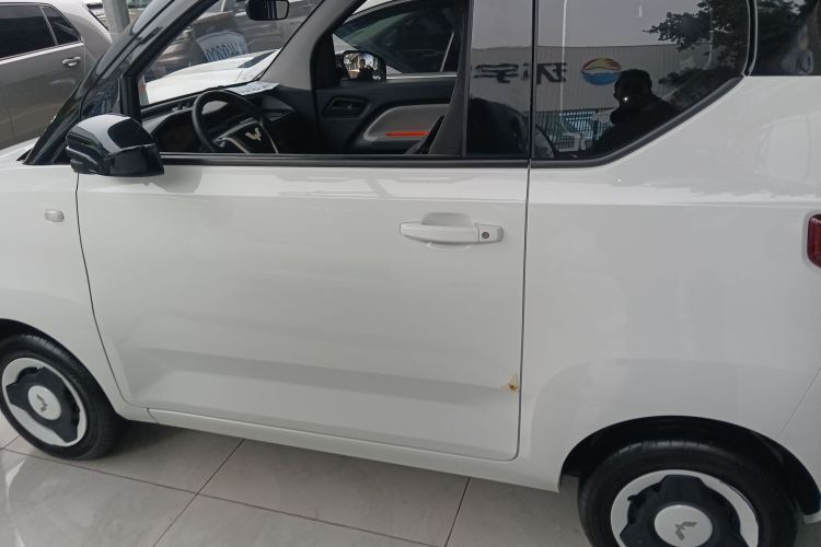 五菱汽车 宏光MINIEV 2021款 马卡龙夹心款 170km 磷酸铁锂车身外观6003