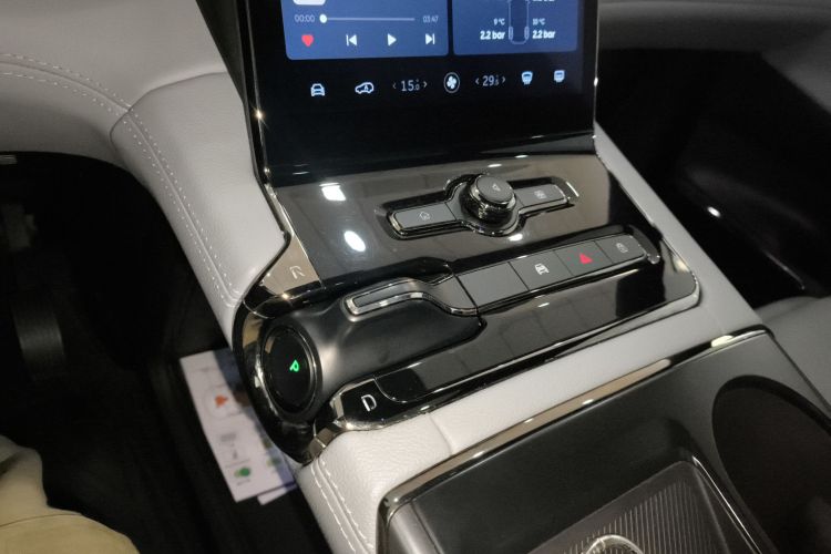 蔚来ES8 2020款 580KM 六座版中控内饰18