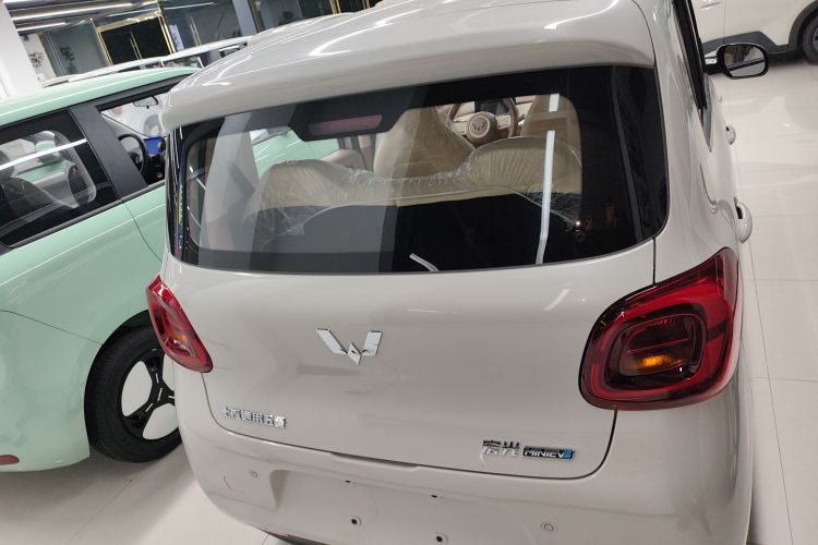 五菱汽车 宏光MINIEV 2025款 四门版 进阶款车身外观6