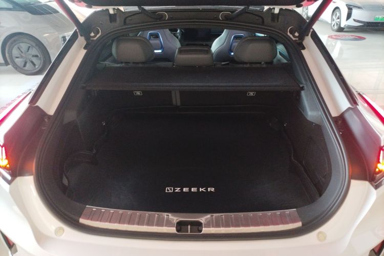 极氪001 2024款 YOU版 100kWh 四驱机舱底盘23