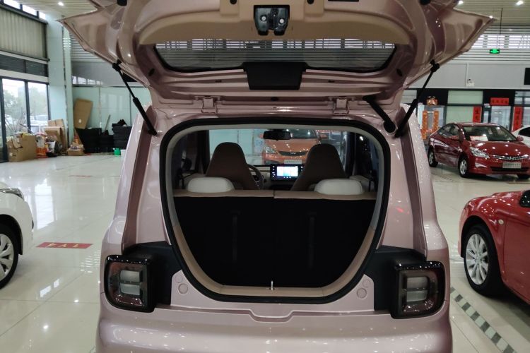 吉利银河 2023款 熊猫mini 200km 耐力熊机舱底盘23