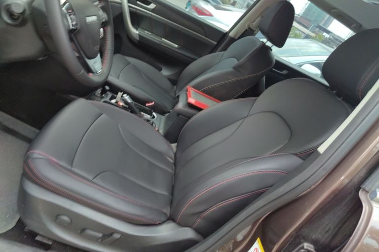 哈弗H6 2017款 红标 运动版 1.5T 自动两驱豪华型局部细节19