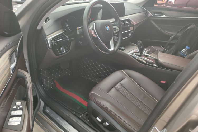 宝马5系 2018款 改款 530Li 领先型 豪华套装中控内饰20