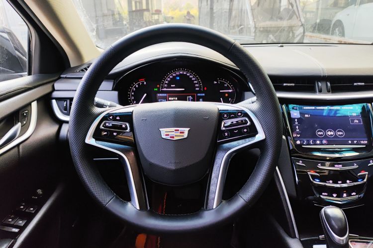 凯迪拉克XTS 2018款 28T 技术型中控内饰13