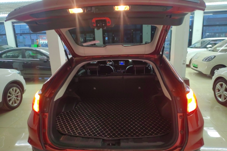 启辰T90 2017款 2.0L CVT智尚版机舱底盘23