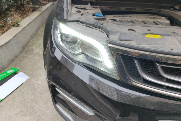 吉利汽车 博越 2020款 1.8TD DCT两驱智联型4G互联版车身外观8