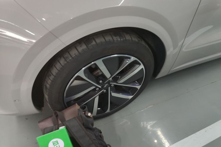 理想汽车 理想L6 2024款 Max车身外观6007