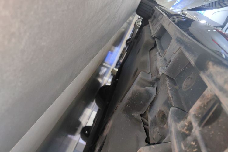 雷克萨斯ES 2025款 200 臻享版局部细节9002