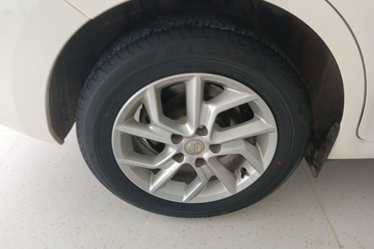 日产 骐达TIIDA 2021款 1.6L CVT酷动版车身外观6008