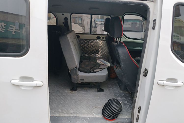 五菱汽车 五菱扬光 2024款 300KM 舒适型客车版 75kW中控内饰21