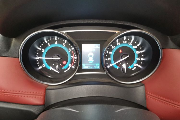 哈弗H1 2016款 蓝标 1.5L AMT都市型中控内饰14