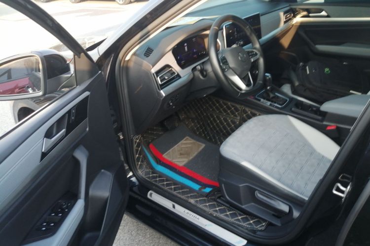 大众 朗逸 2023款 1.5L 自动满逸版中控内饰7003