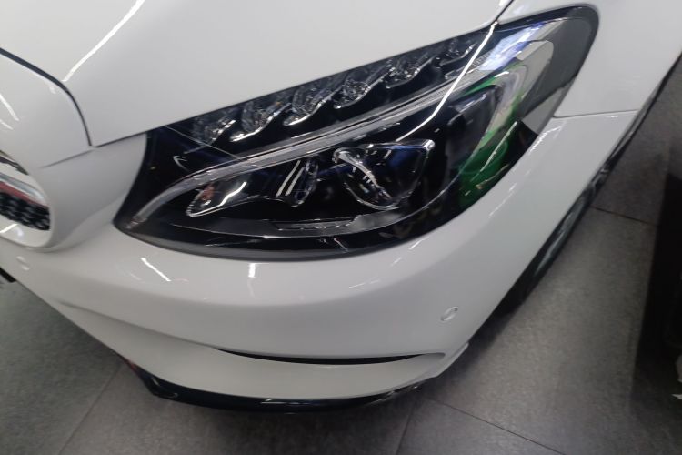 奔驰C级 2018款 C 200 L 运动版局部细节36