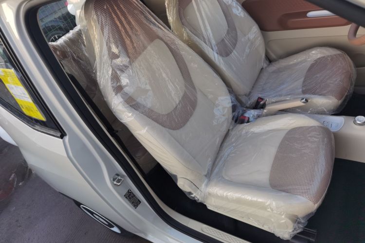 五菱汽车 宏光MINIEV 2024款 第三代 215km 青春版局部细节41