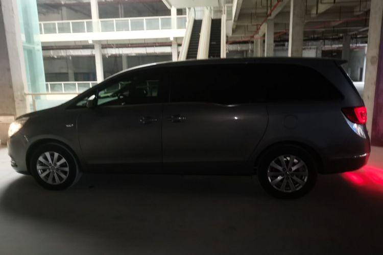 别克GL8 2018款 28T 舒适型 国VI车身外观4